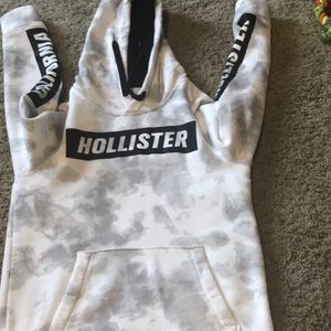 Hollister sweatshirt